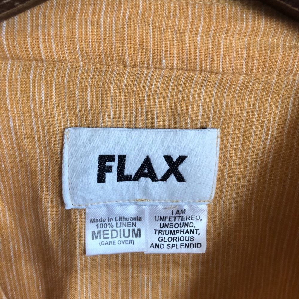 Flax II Crop Button Up Blouse Top - Picture 5 of 6